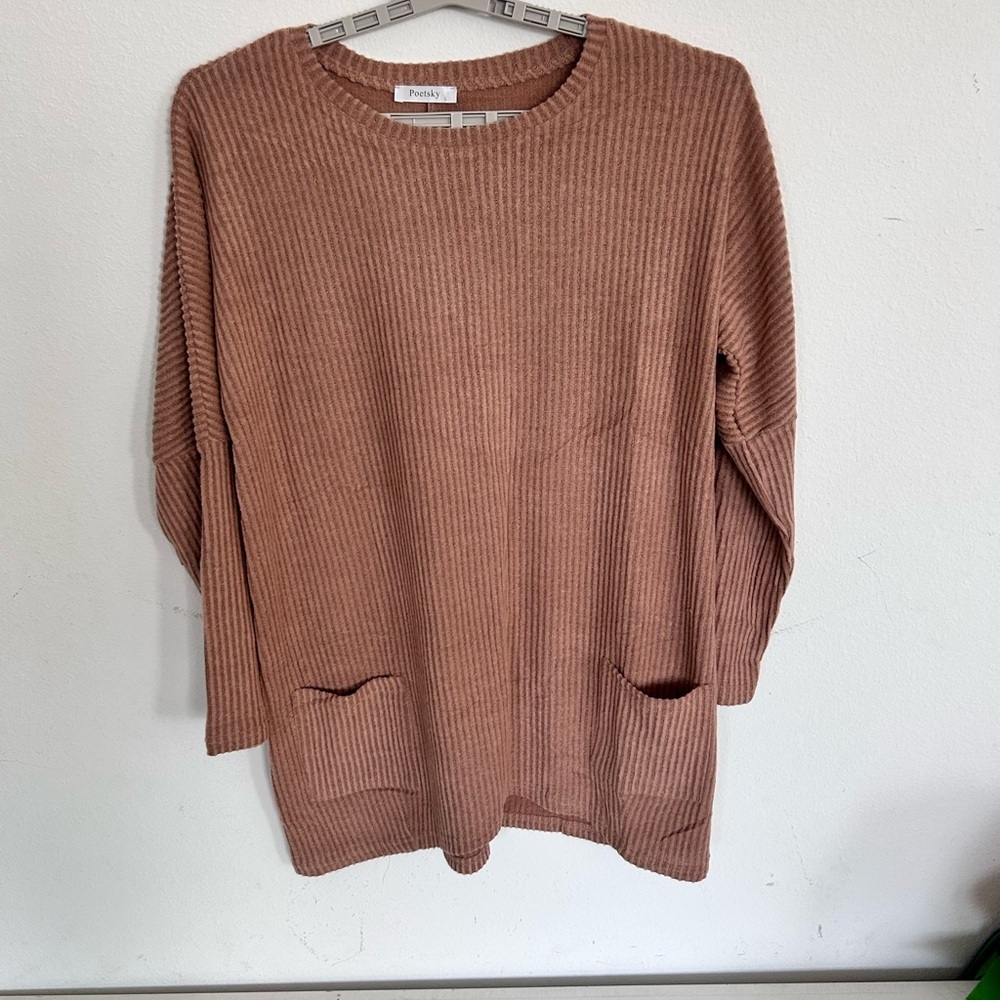 Poetsky Women’s Pink/Mauve Tunic

Size L